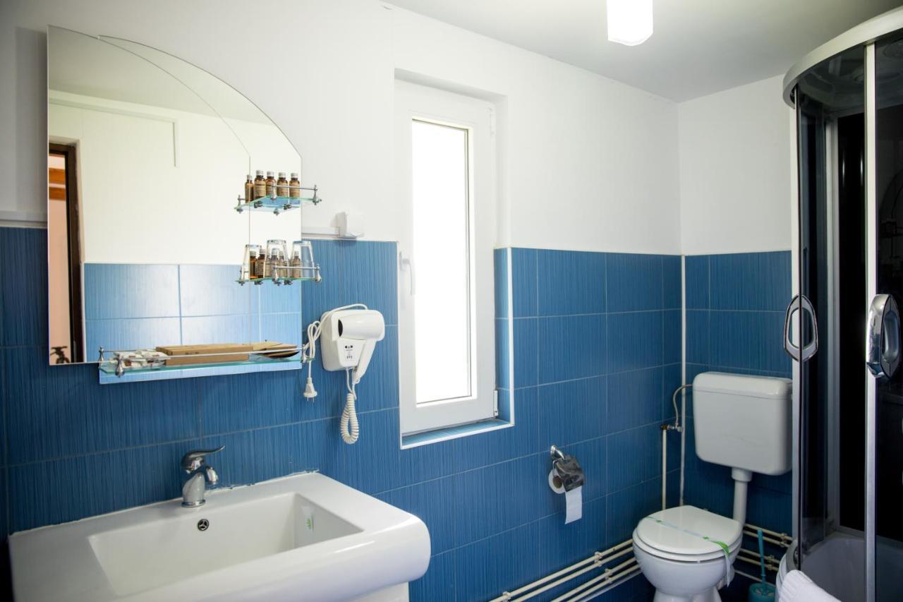 Casa Cerbul Villa Фундата Екстериор снимка