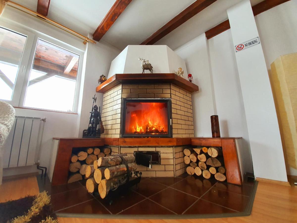 Casa Cerbul Villa Фундата Екстериор снимка
